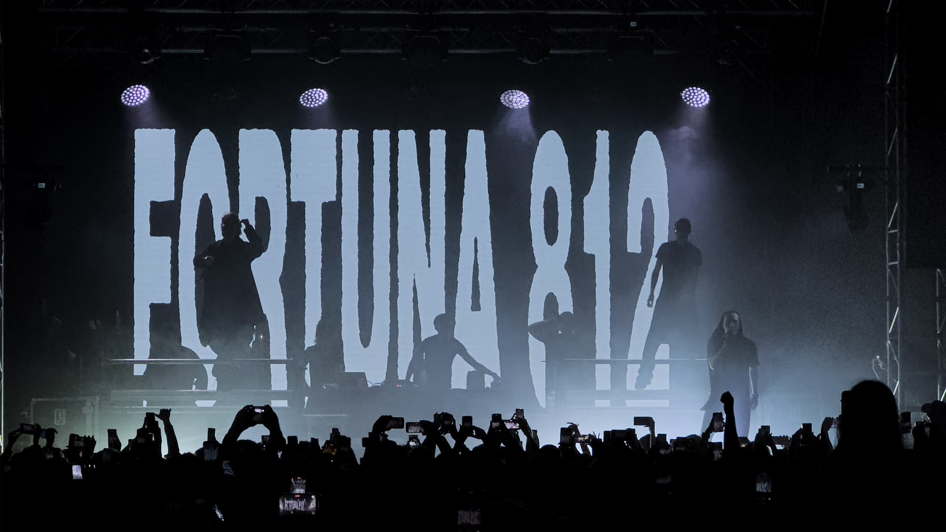 FORTUNA 812 · frame 2